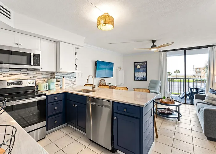 Surf & Racquet Club #214a Apartment