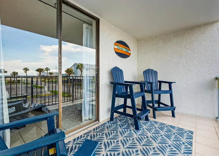 Surf & Racquet Club #214a Apartment